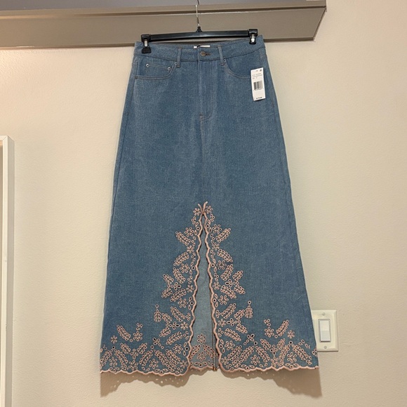 Driftwood Serena Maxi Denim Embroidered Skirt in Pink Promise SZ 28 NWT - Picture 3 of 7